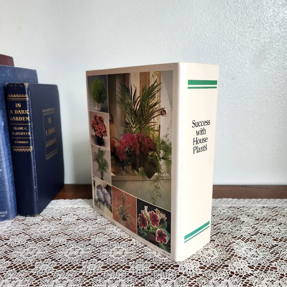 Vintage Success with House Plants Binder